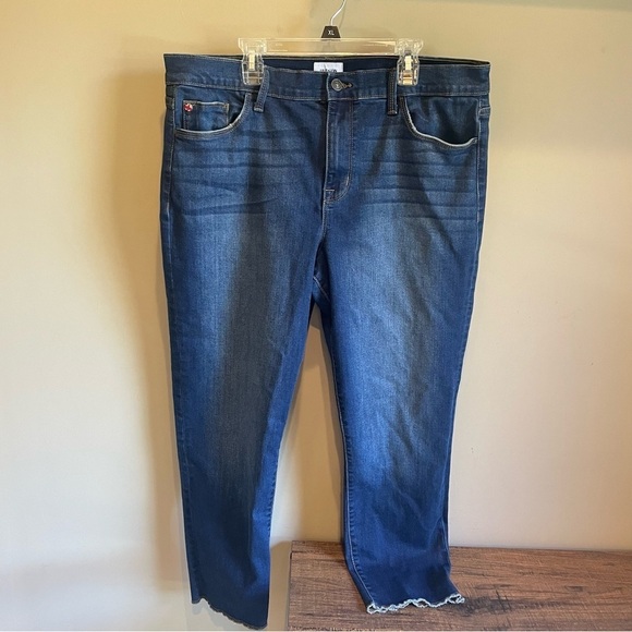 Hudson Mid Cropped Jeans  Raw Hem In Size 32 - Picture 1 of 7